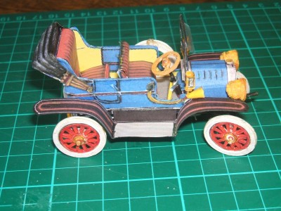 ford 1908 côté droit.jpeg