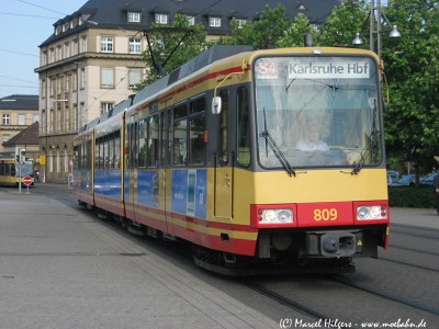 Gt4 ligne 4 à la gare de Karlsruhe