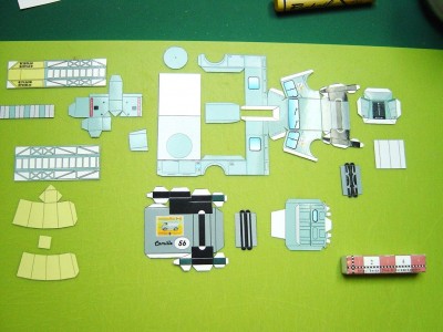 Hy Echelle 2 cabines 2.jpg (155.12 Kio) Vu 4366 fois Suite des découpes
