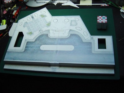 idf 66.jpg (140.84 Kio) Vu 2885 fois Et le socle prêt à recevoir les bâtiments