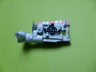 Fordson 2-21.jpg (103.52 Kio) Vu 7365 fois Et la mise en place