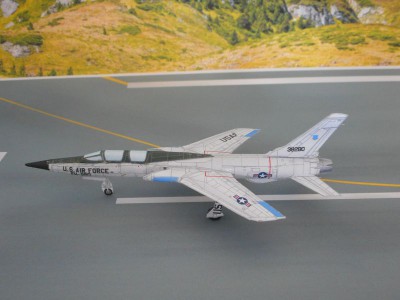 paragon-redraw-F-105D&F-18.JPG