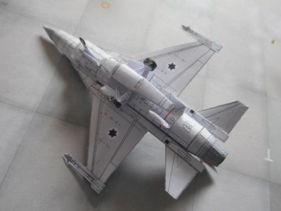 s&p-F-16A-il-drop_tank_v1.JPG