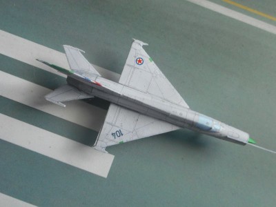 cafe-MiG-21R-yu-03.JPG