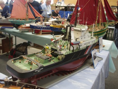 expoplomeurbat02.jpg
