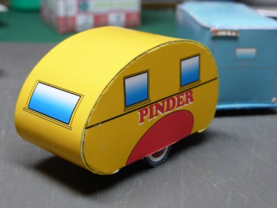 Caravane Pinder 2.jpg