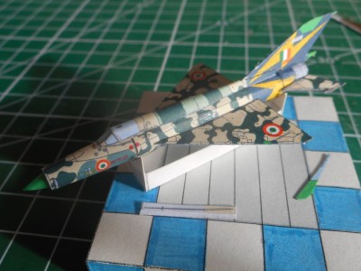 cafe-MiG-21bis-in-camo-10.JPG