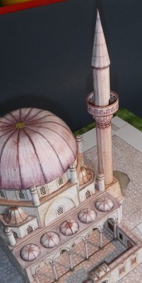 ... placez le minaret fini sur la base.<br /><br />Cordialement<br />Kurt