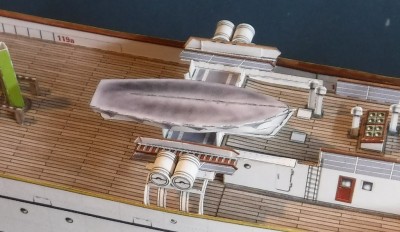 ... placez maintenant le bateau à rames fini sur le stockage du bateau<br /><br />Sincèrement<br /><br />Kurt