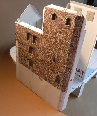 DSCF0154.JPG (169.17 Kio) Vu 3077 fois Section de mur 3 ajoutée...