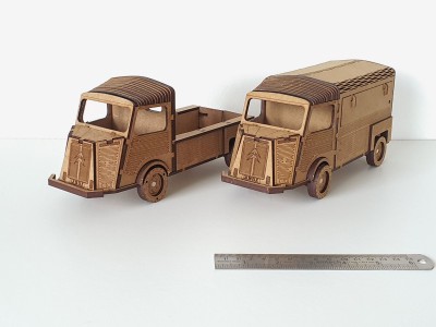 Citroen HY Pickup and Van front side by side.jpg