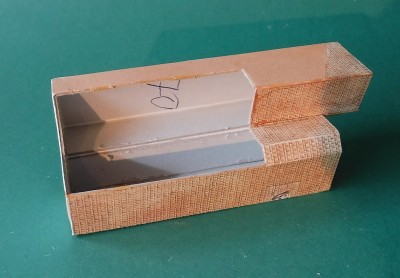 DSCF0075.JPG (220.64 Kio) Vu 2899 fois …et installer les renforts étape par étape…