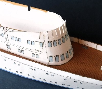 .puis de l'autre côté... e