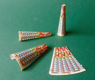 … quatre fois la pièce 83…