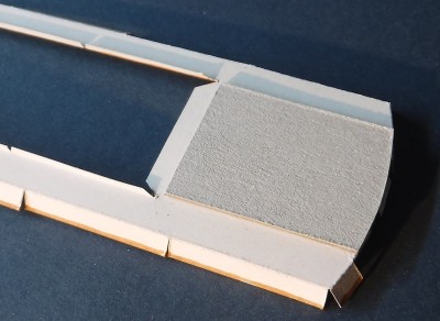 …puis je renforce (0,5 mm) le pont…