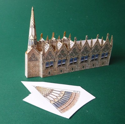 … une flèche est en construction…