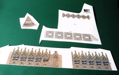 se compose de cinq parties…