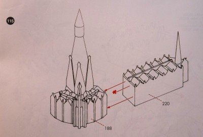 Dans la phase 115, les deux segments de mur sont assemblés.