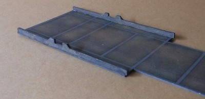 …et collés au sous-plancher…