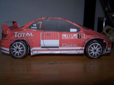 307 WRC
premier gros travail (rien de comparable aux chars des copains)
papier trop fin, et pas de technique.
comme la xsara wrc : http://www.saturn.dti.ne.jp


