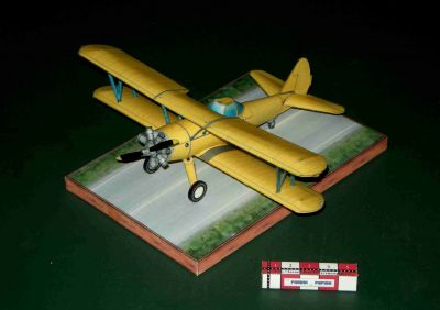 Un avion pour Ã©pandage d'incecticide qui Ã  servi pret de 
chez nous aux Nouveau Brunswik , MontÃ© sur base Sterman .
