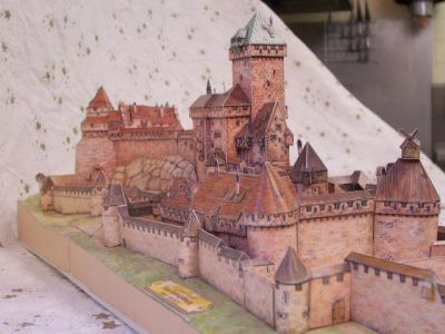 haut koenigsbourg
maquette au 1/400 Ã¨me super rendu, mais parfois des petites piÃ¨ces
