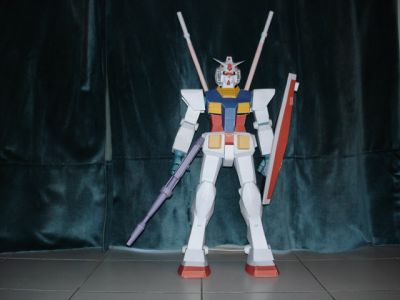 gundam de 70 cm de haut
