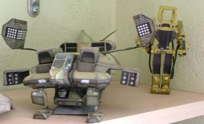 alien 2
l'ensemble dropship, ma premiÃ¨re maquette en papier, le char et l'exosquelette

