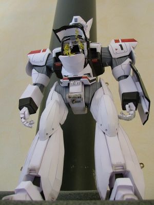 patlabor ingram 
les mains ont Ã©galement Ã©tÃ© "ouverte". 
Chaque partie dessinÃ©e de chaque doigt Ã  Ã©tÃ© coupÃ©Ã© et remontÃ© autour d'un micro-cable
