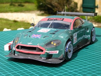 Aston Martin DBR-9 1/18
