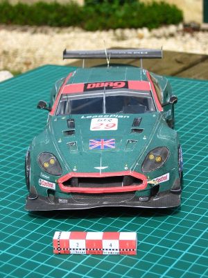 Aston Martin DBR-9 1/18
