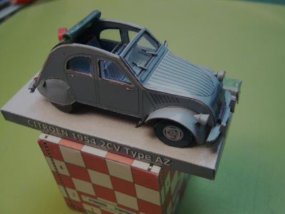 2 CV Type AZ de 1954 modÃ¨le d'AMIGA MAQUETTE
