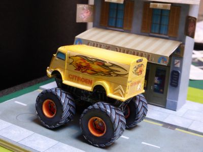 HY Monster de Jean-Pierre "Atlas83"
