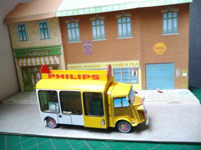 H long CitroÃ«n Philips de Camille 
TrÃ¨s intÃ©ressant avec l'amÃ©nagement intÃ©tieur...
Un grand merci pour Camille
