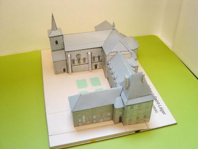 Abbaye Saint LÃ©ger Ã  Meymac modÃ¨le de PierreG
Face Sud
