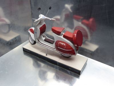 VESPA 150 de Paper Replika
Imprimé sur papier photo
