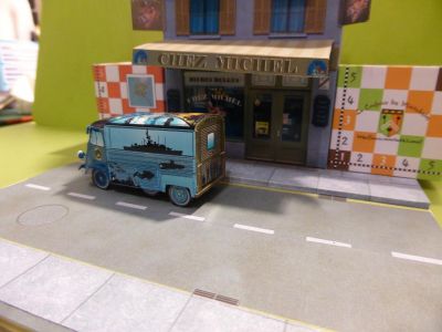 HY Salon en HÃ©rault, de Camille
ImprimÃ© sur papier photo au 1/66Â°
