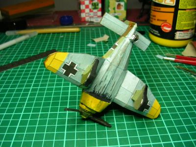 Le chti n'avion .
Une maquette qui m'a posÃ© pas de problÃ©mes au montage ....
