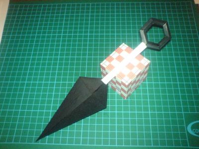 Kunai
le Kunai avec le Cube

