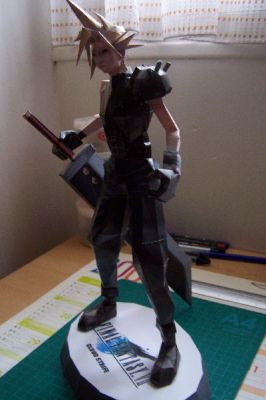 cloud strife
voici une vue de cotÃ©
