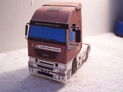 camion ferari
la cabine du cmion 
