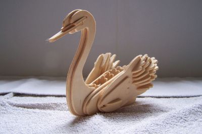 cygne en bois
voici une autre vue du cygne
