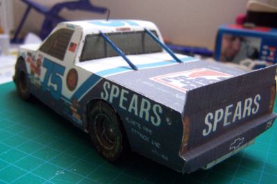 pick-up de nascar
vue de derriere 
