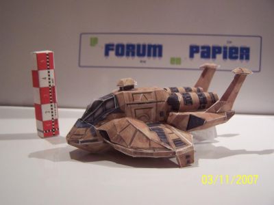 Raptor du Battlestar 5
Cette maquette devait se trouver sur 6 feuille A4...je l'ai diminuÃ© pour obtenir les planches sur 1 feuilles et demi...
