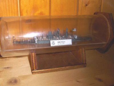SMS RHEIN
Voici un vieux Monitor du Kaiser.

http://avions-papier.heb3.org/
