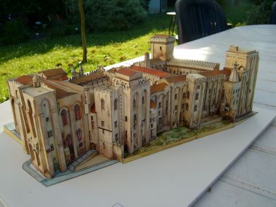 Palais des Papes
modÃ¨le Instant Durable au 1/300 reduit au 1/600
