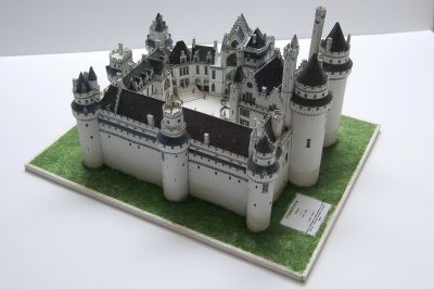 Pierrefond - Instant Durable
