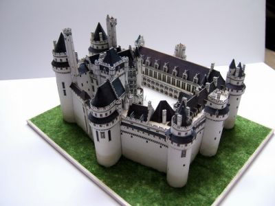 Pierrefond - Instant Durable

