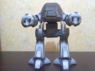 ED-209
En mode "stand-by"... LOL
