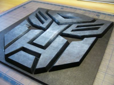 Logo Autobots / Transformers
L'emblÃ¨me des Autobots. 
Keywords: papercraft transformers autobots logo symbole